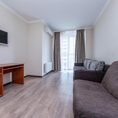 Apartmán Flatrent Drahomanova 2A Kyjev Exteriér fotografie