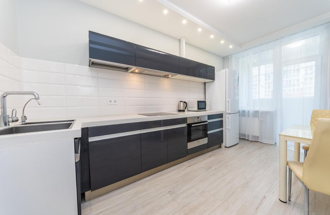 Apartmán Flatrent Drahomanova 2A Kyjev Exteriér fotografie