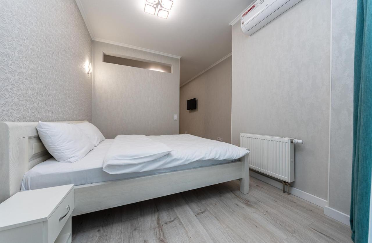 Apartmán Flatrent Drahomanova 2A Kyjev Exteriér fotografie