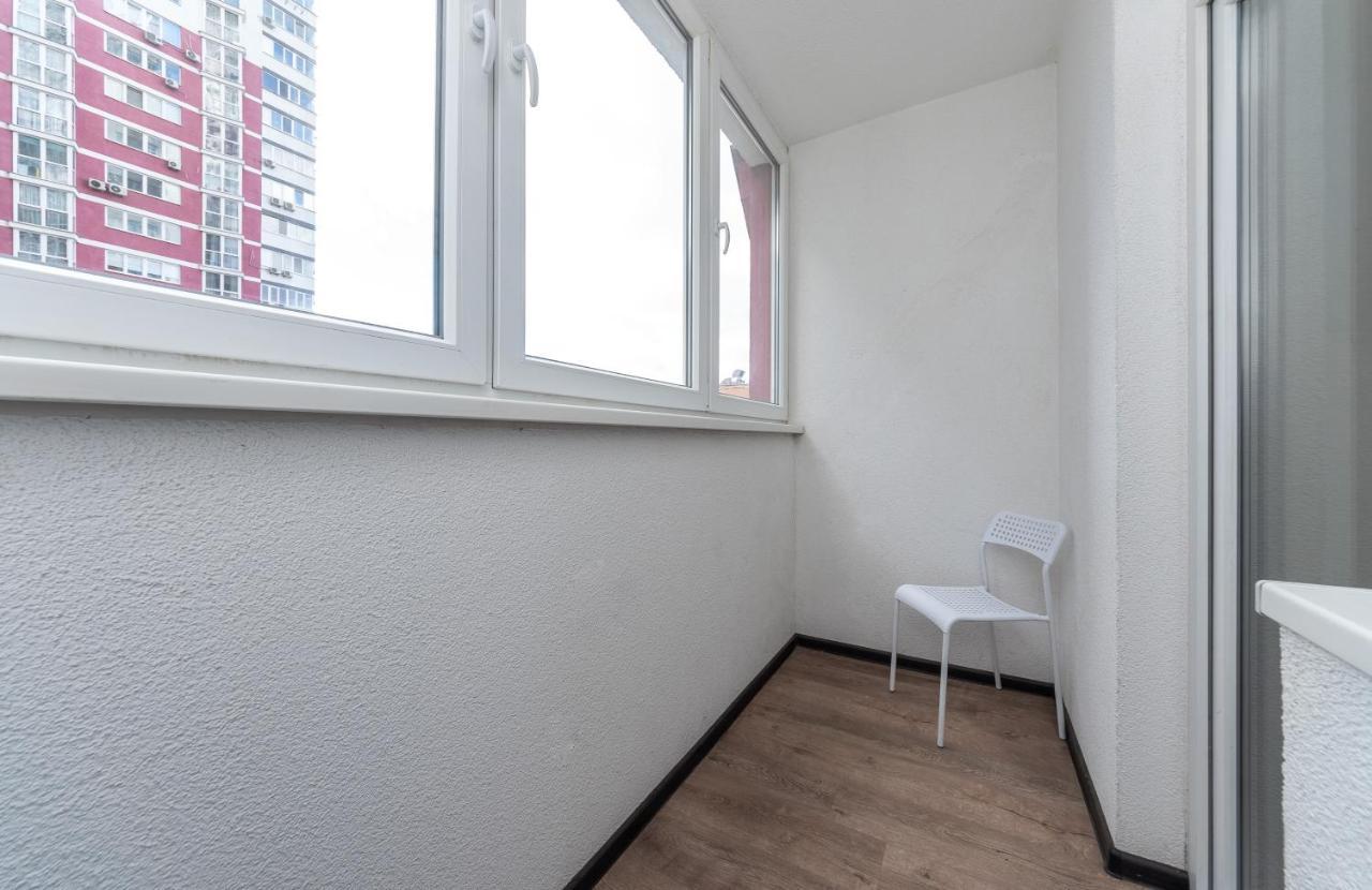Apartmán Flatrent Drahomanova 2A Kyjev Exteriér fotografie